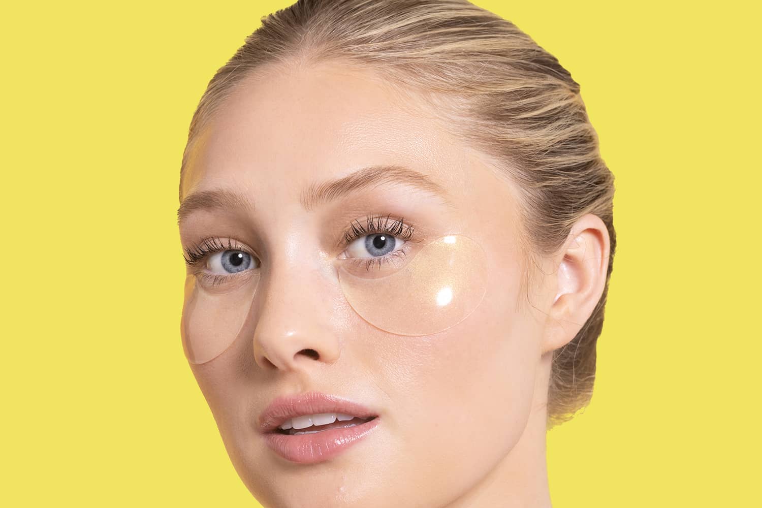 2-illuminating-under-eye-masks-glow-within-woman-in-use.jpg